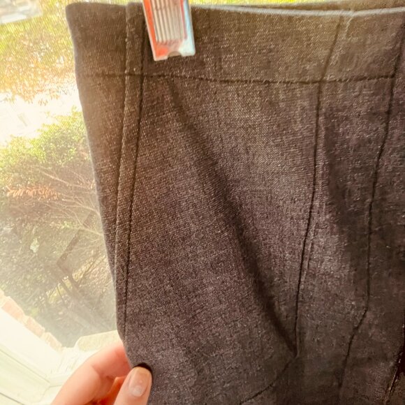 jeans skirt - Halogen ( brand) size 2 fully lined with front zipper - Picture 4 of 7